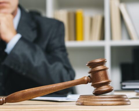 How to Choose a Criminal Defense Lawyer